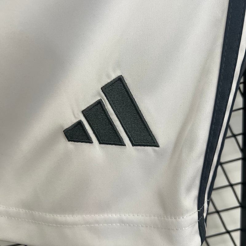 Pantalon Corto de Futbol #25-26 Bayern away shorts — Zhang199