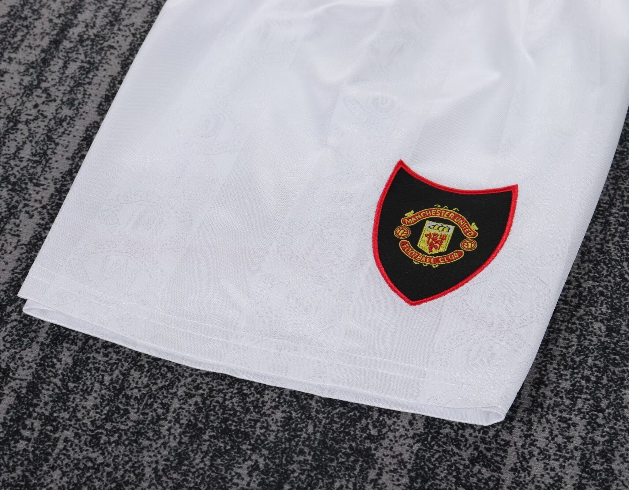 MAN U 97-99 AWAY Kit infantil — Club Retro