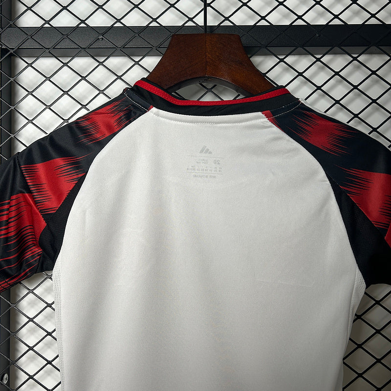 25-26 Flamengo away kid kit