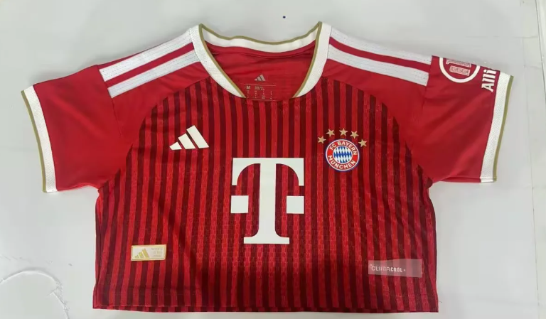 BAYERN CROP — 26-27 Fake
