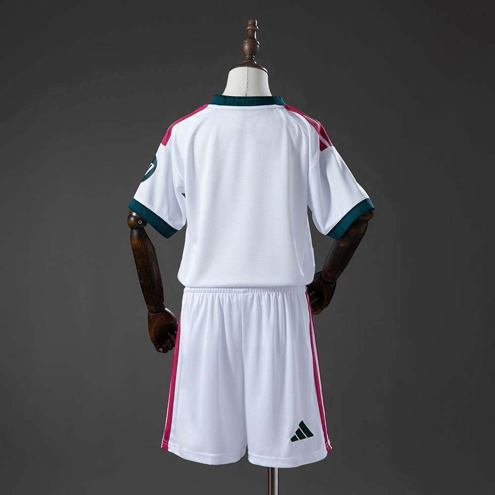 Real Madrid 26/27 Home Kids Kit Size 16-28