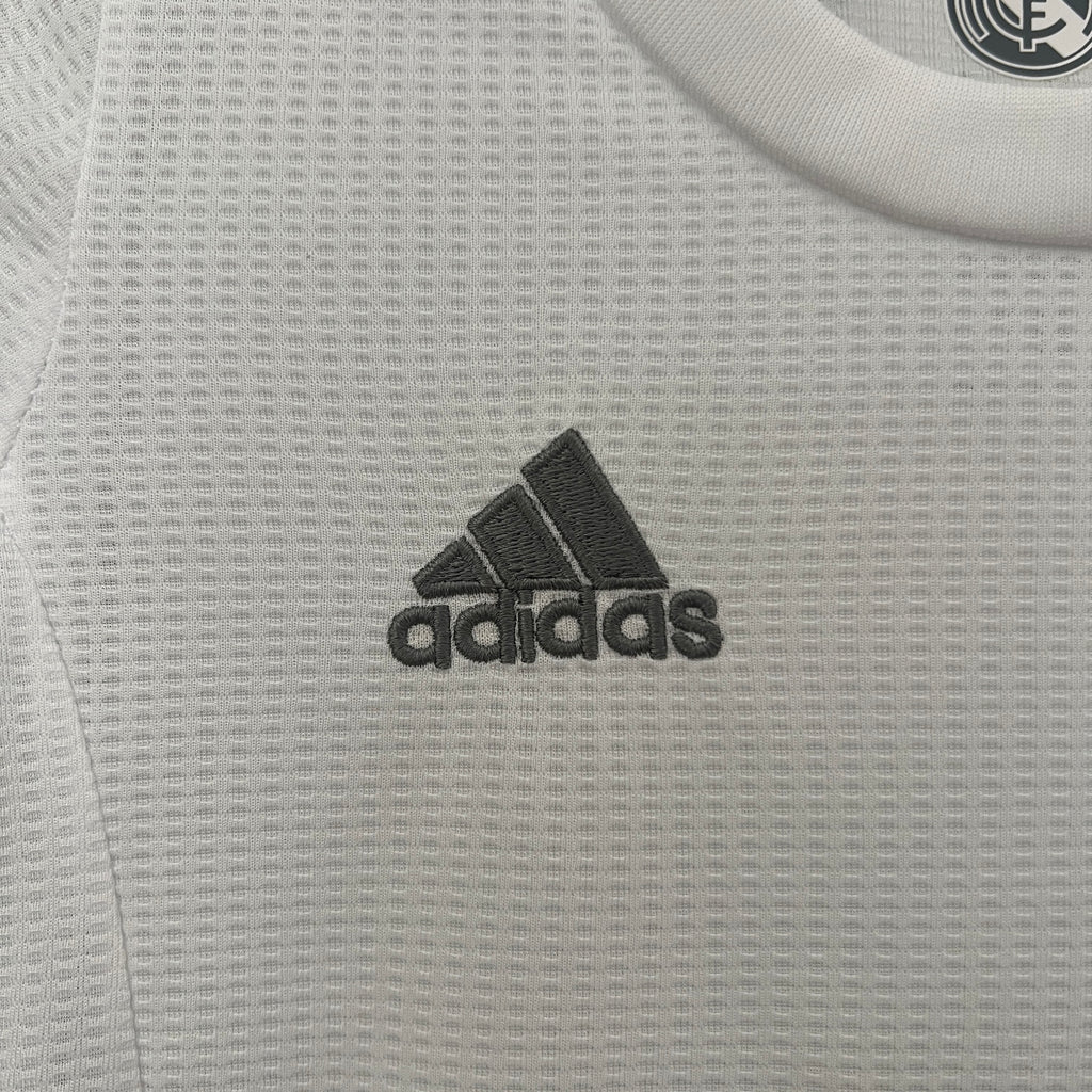kids Real Madrid 15/16 home size: 16-28