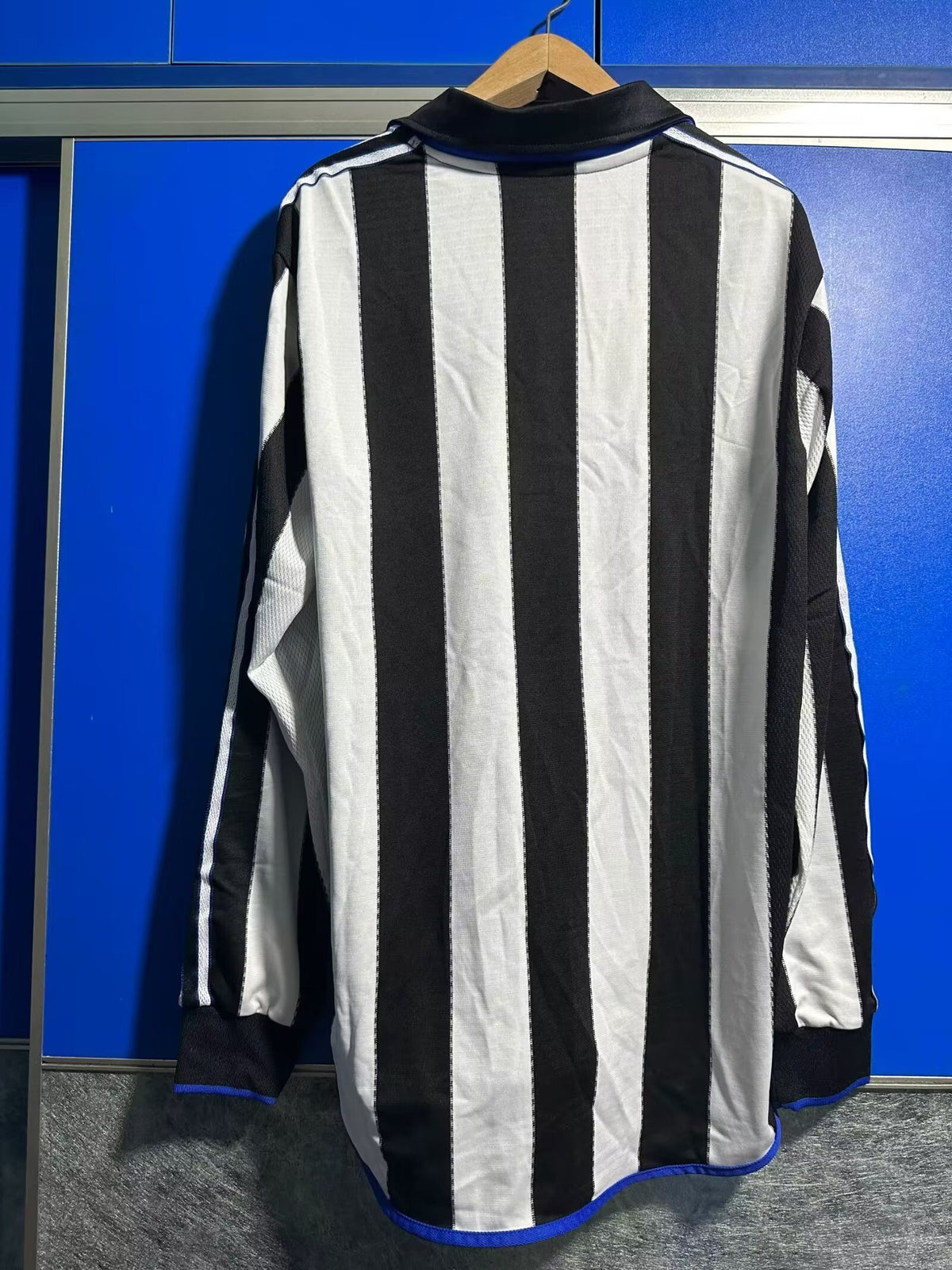 NEWCASTLE 00-01 Manga larga — Club Retro
