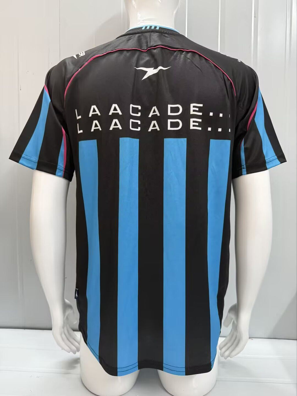 RACING AVELLANEDA 01-02 — Club Retro