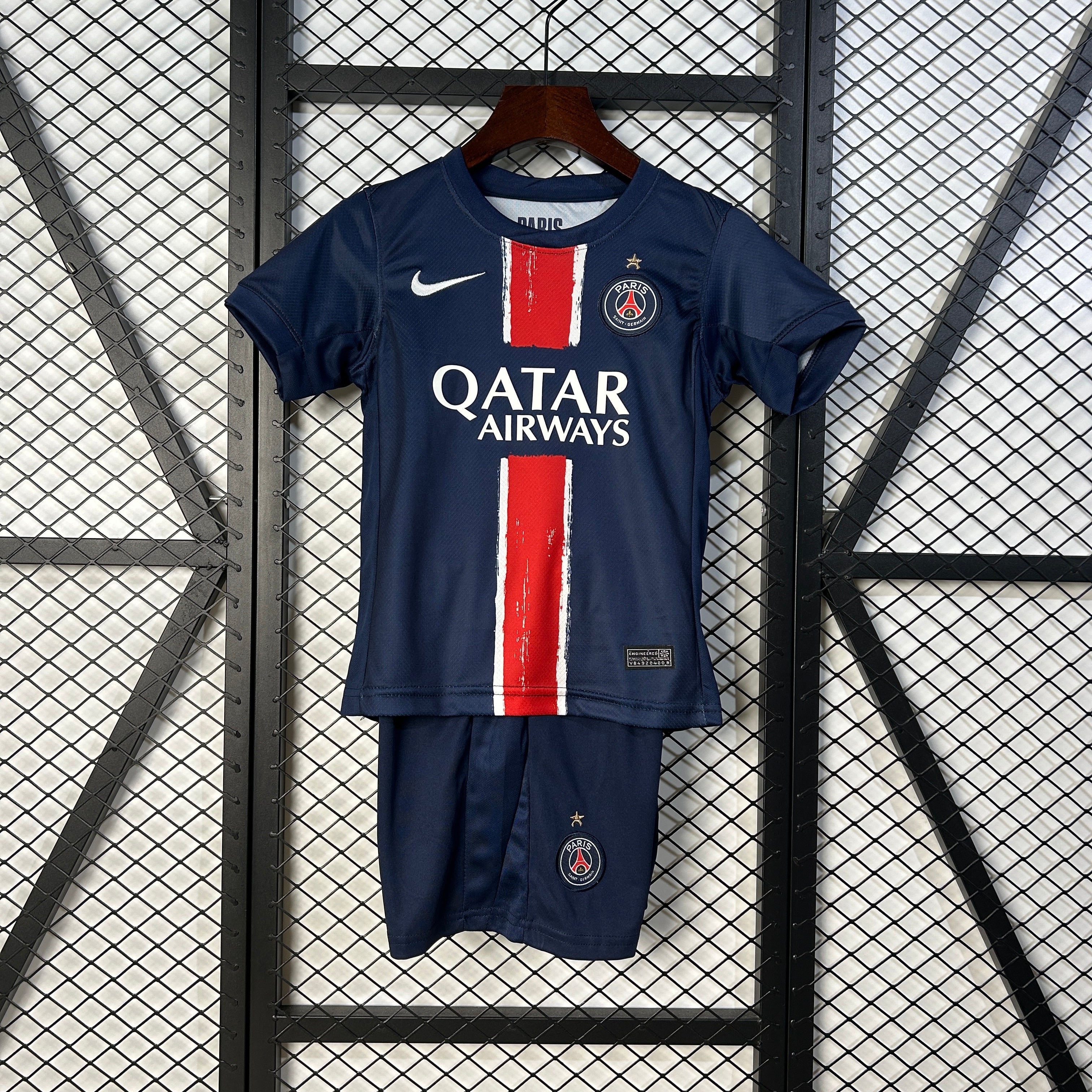 24/25 kids PSGChampion Edition home size: 16-28