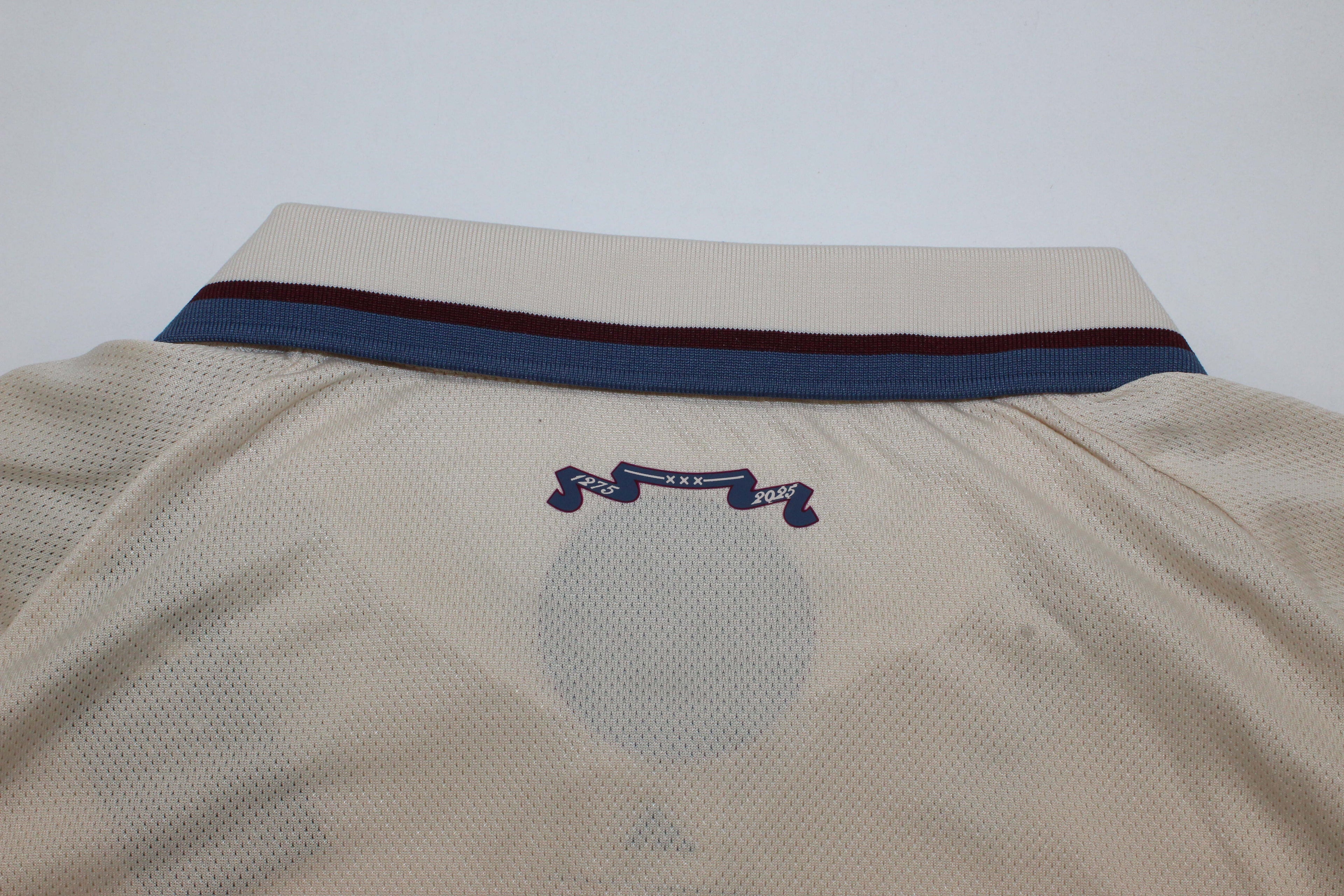AJAX Version autentica/jugador — Eredivisie