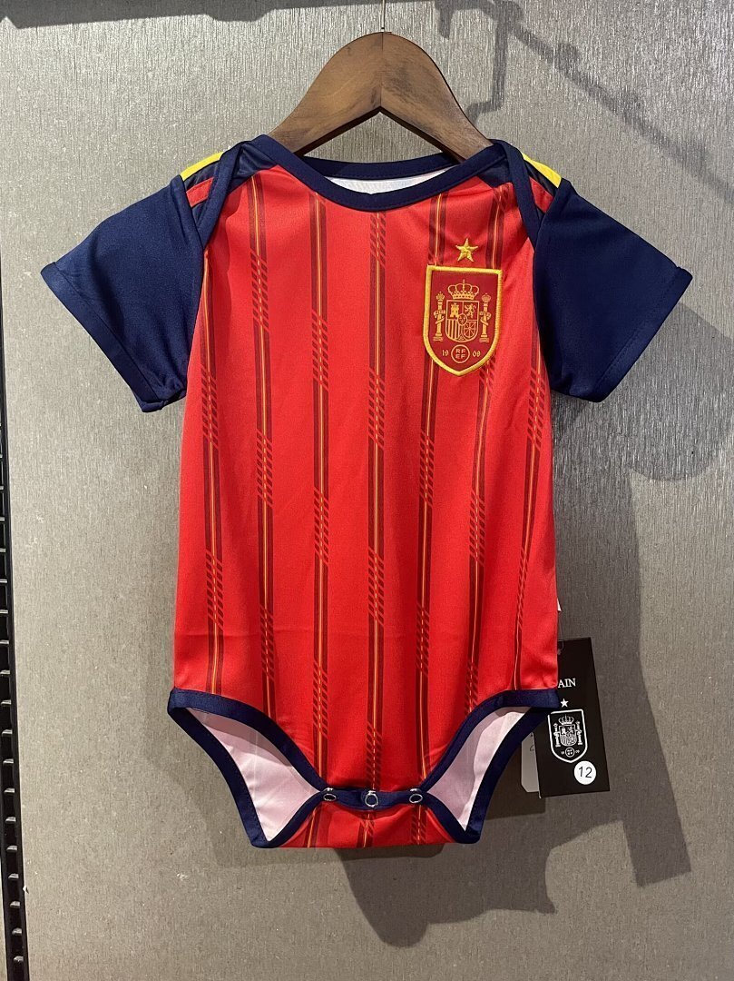 Spain 2025/26 Baby Home Size: 9 and 12