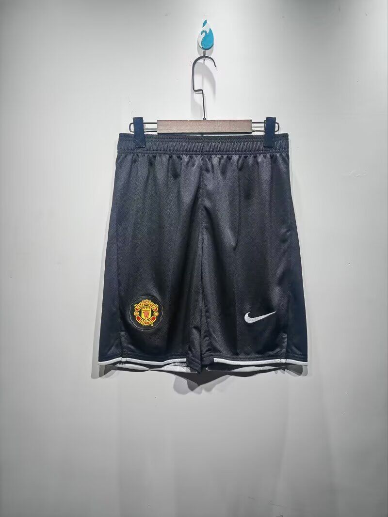 MAN U 07-08 Pantalon cortoS — Club Retro