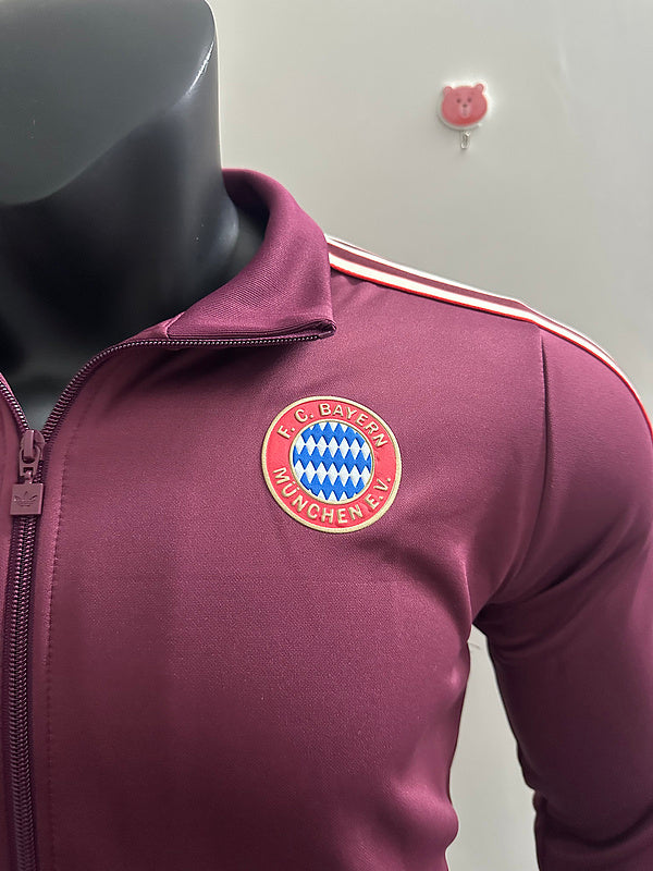 25-26 Bayern red retro model jacket
