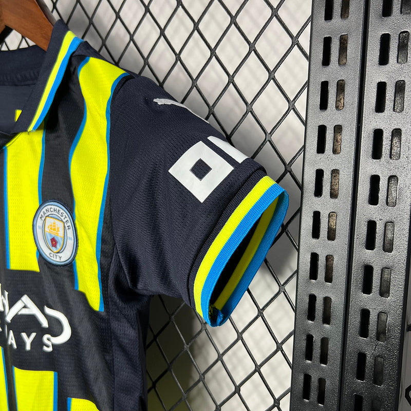 24-25 Manchester City away kid kit
