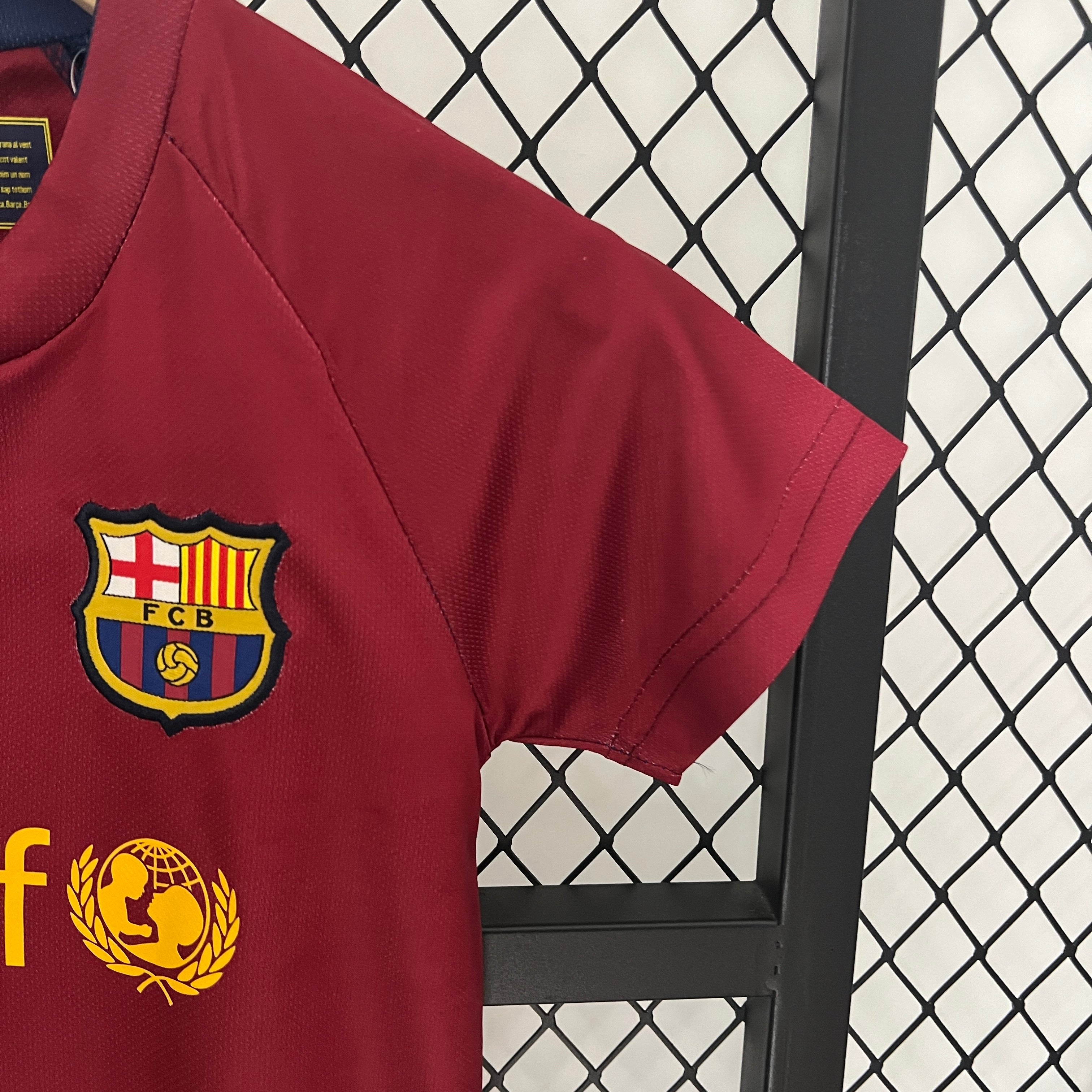 kids Barcelona 08/09 home size: 16-28