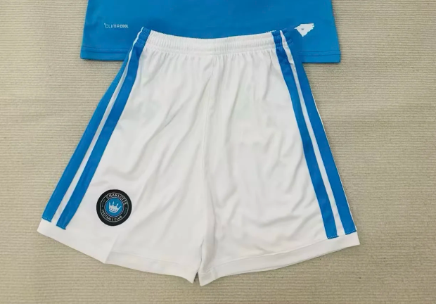 CHARLOTTE Pantalon corto — MLS