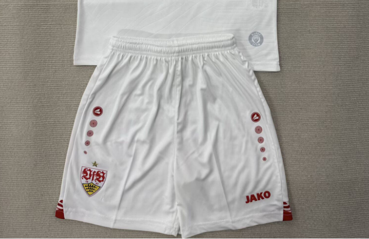 STUTTGART Pantalon corto — Bundesliga
