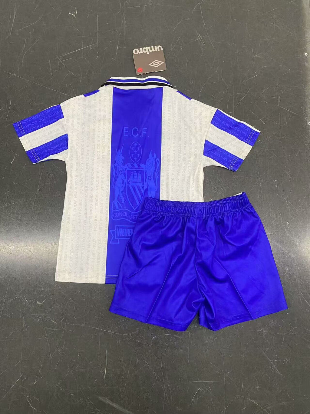MAN U 94-96 Kit infantil — Club Retro