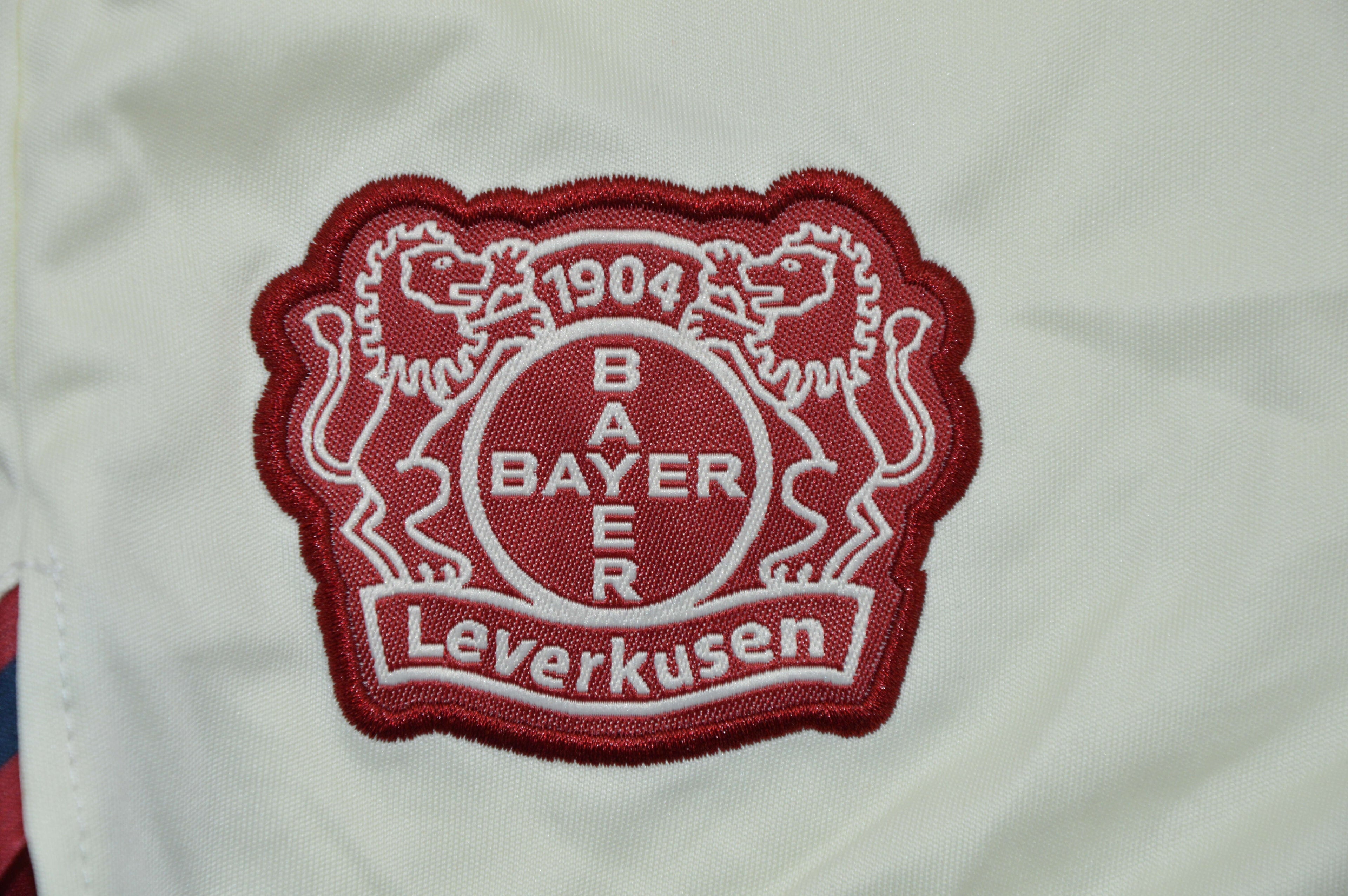 LEVERKUSEN Kit infantil1 — Bundesliga