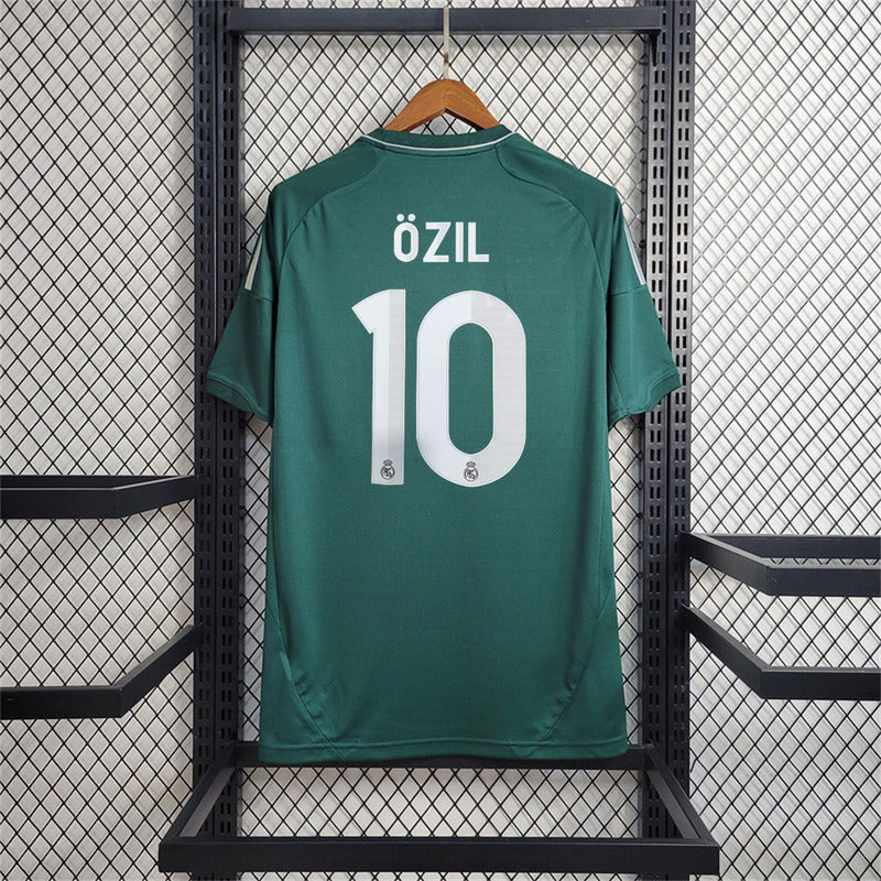 12-13 Real Madrid third away