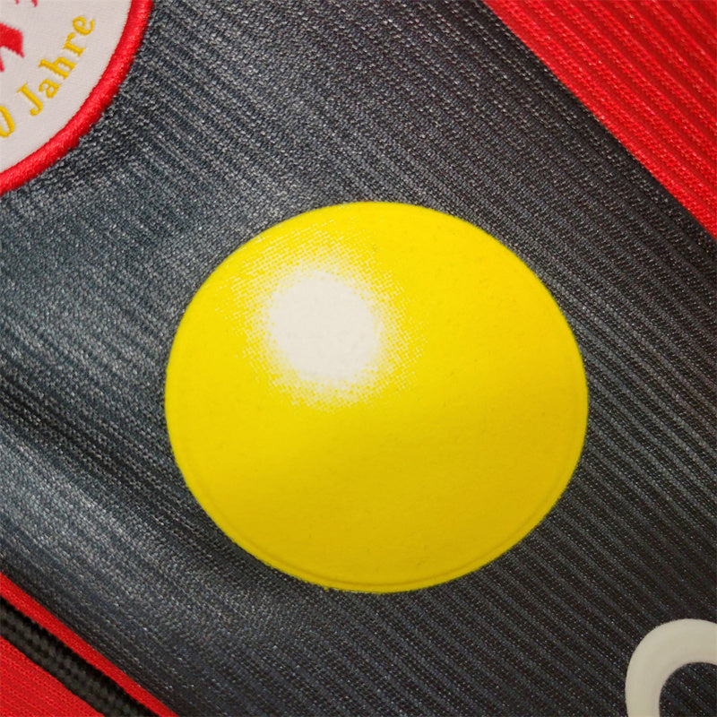 98-00 Frankfurt home