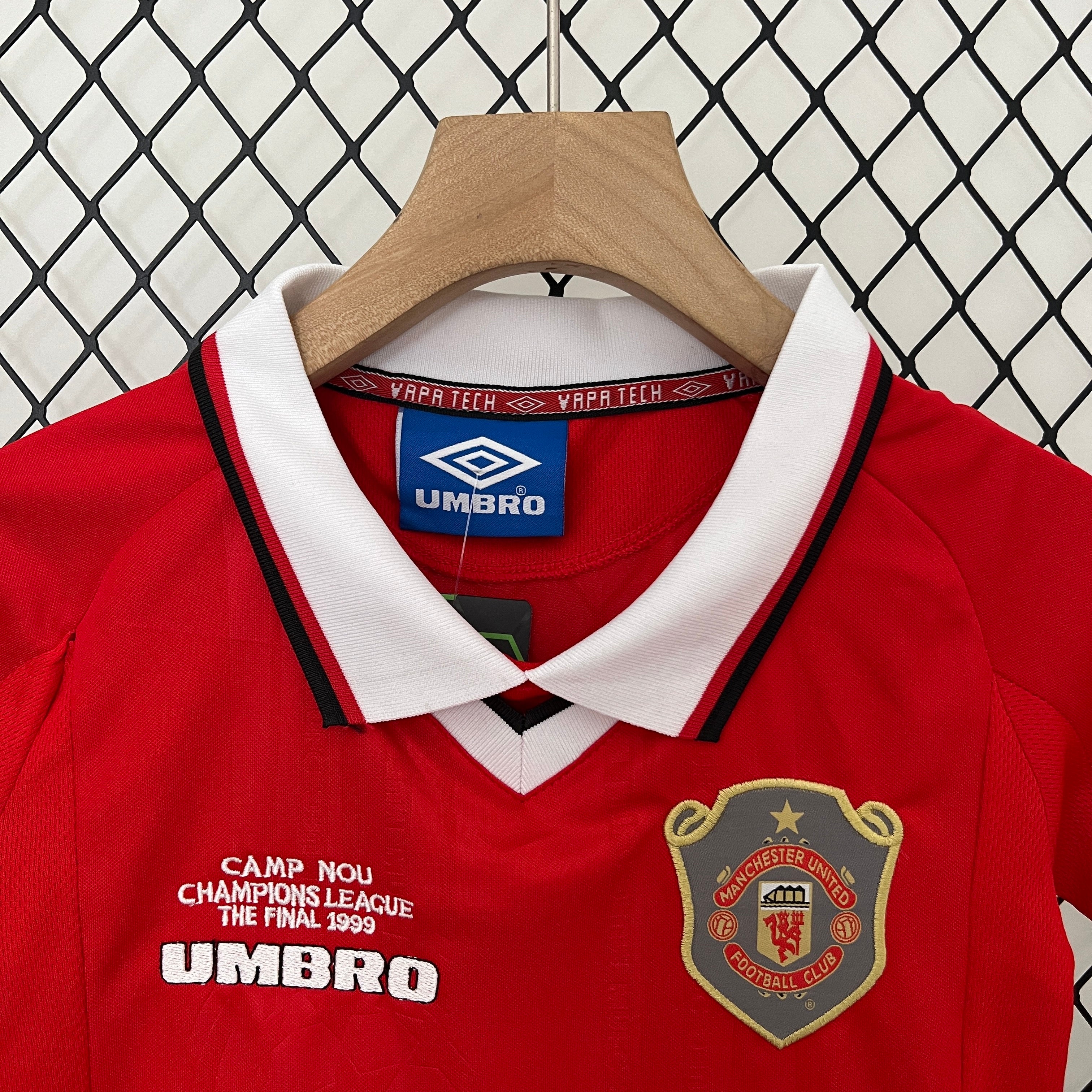 kids M-U 99/00 home size: 16-28