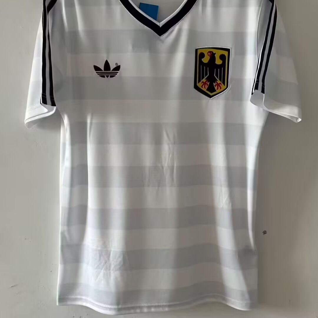 JAPAN 84 — National Retro
