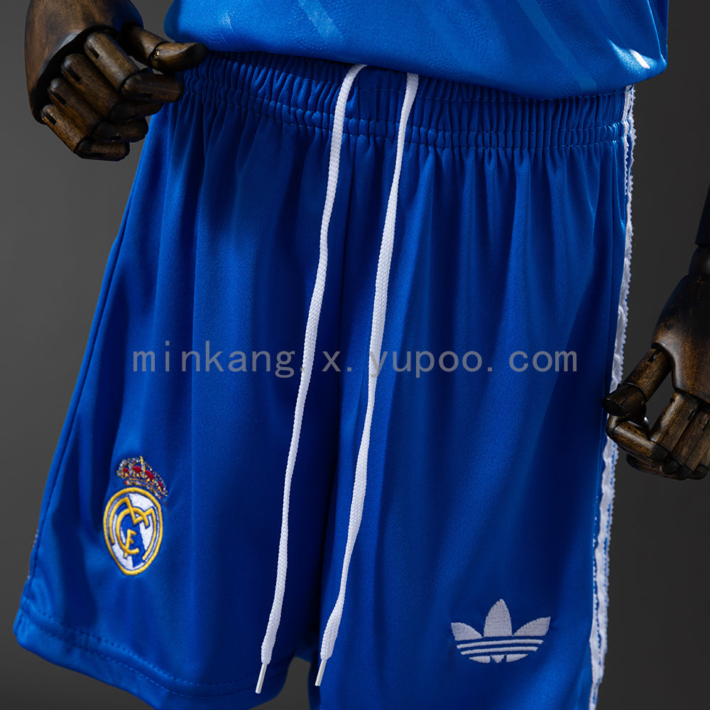 Real Madrid 2/526 Third away kids kit Jersey SIZE 16-28