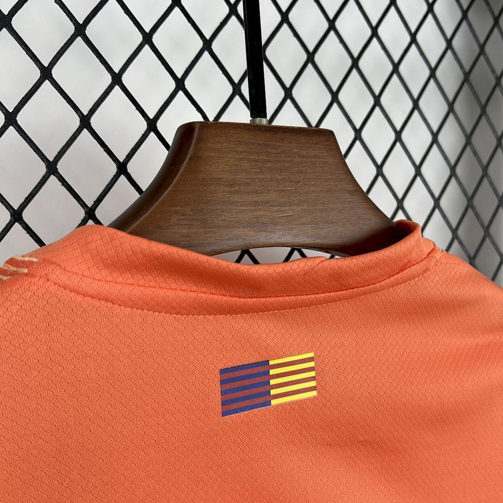 Barcelona 2025/26 Orange Goalkeeper Kids Kit