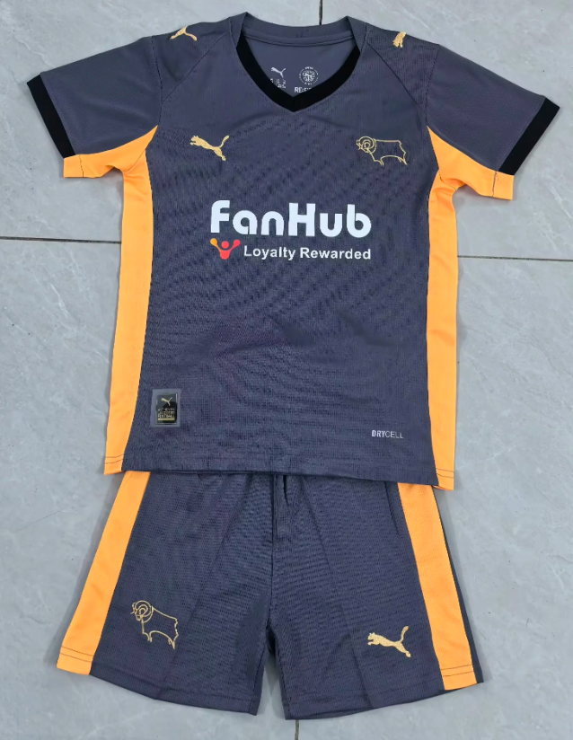 DERBY COUNTY Kit infantil — Premier League - Championship