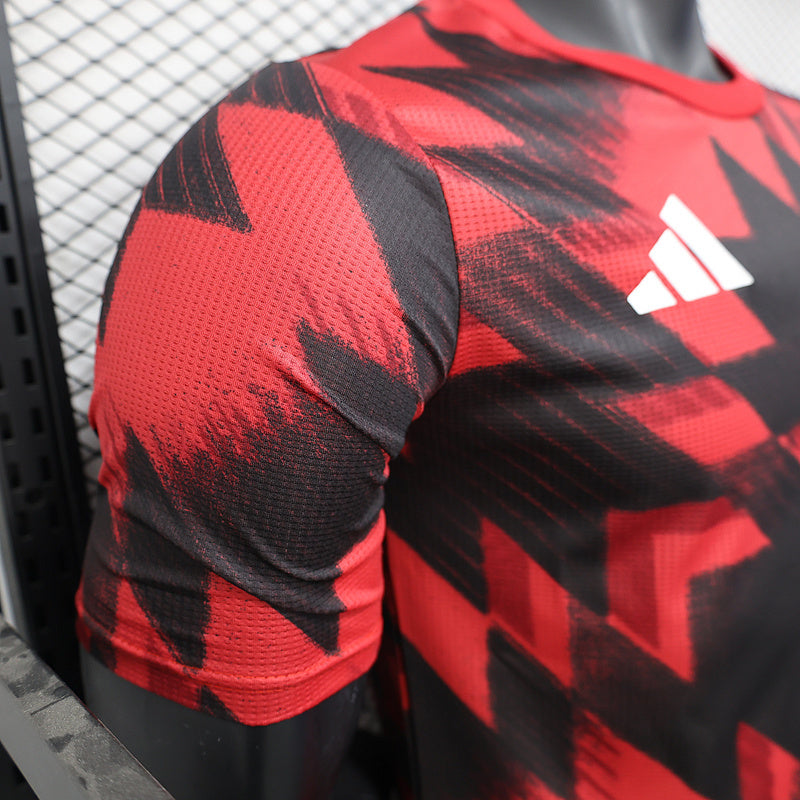 25-26 Manchester United red and black player version training jersey