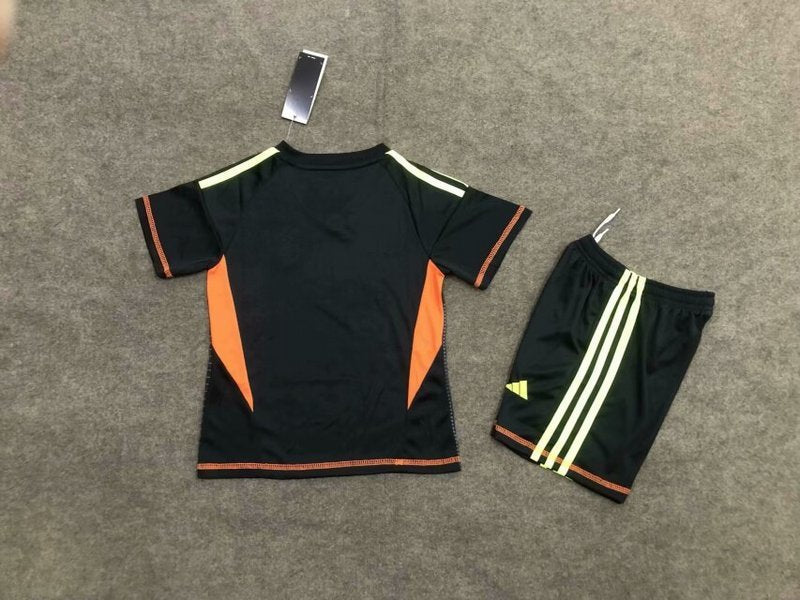 24-25 Germany black goalkeeper kid kit