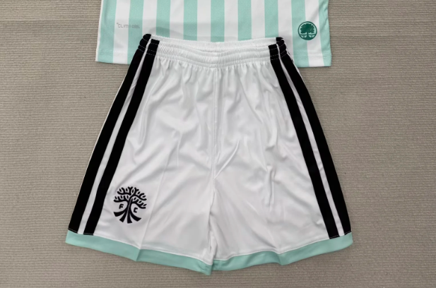 AUSTIN Pantalon corto — MLS