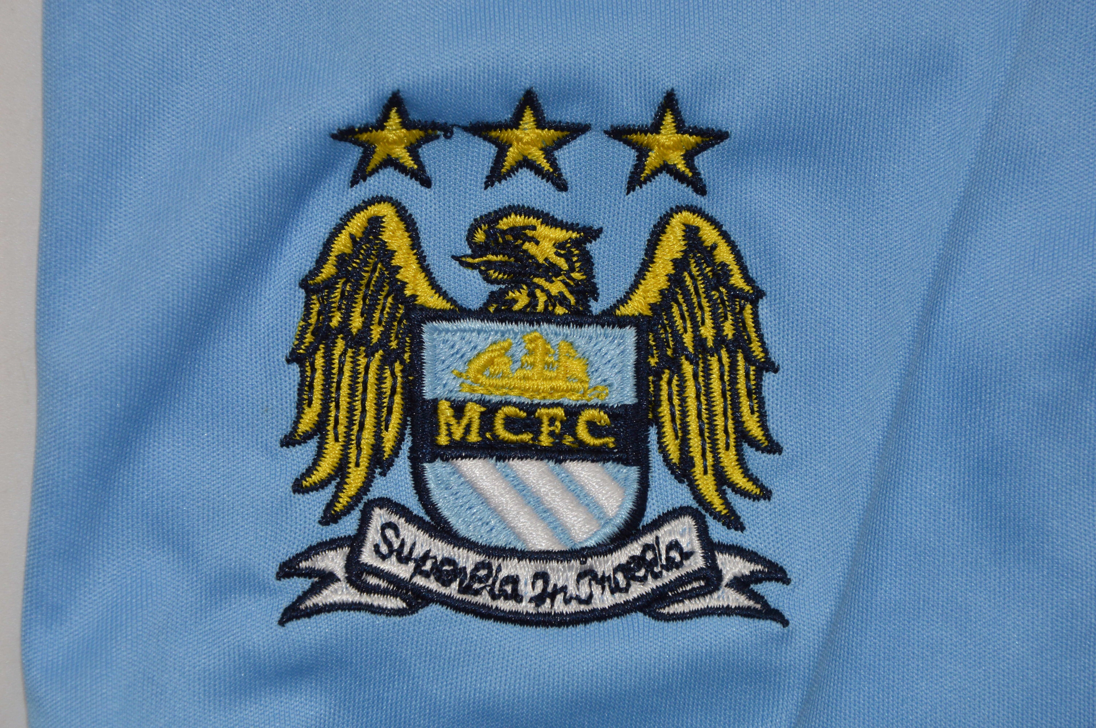 MAN CITY 11-12 Kit infantil — Club Retro