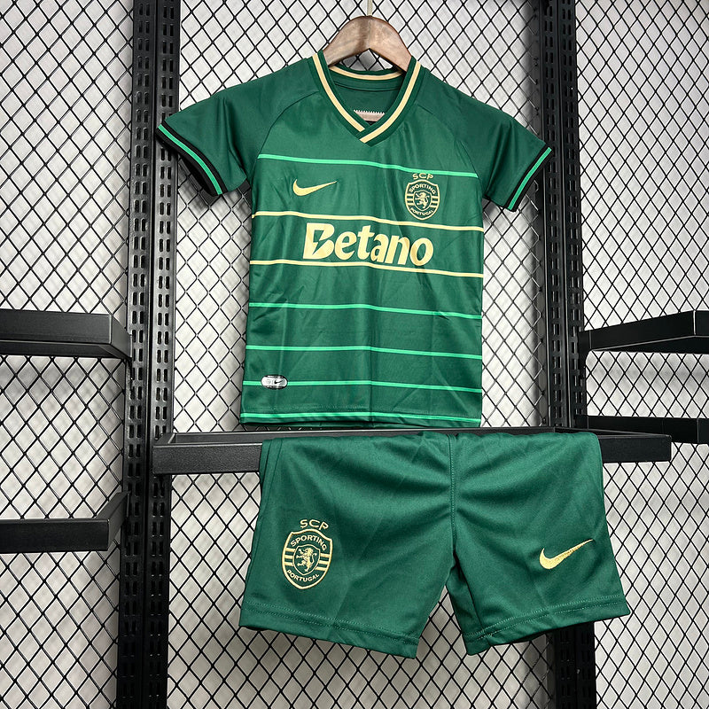 24-25 Sporting CP away kid kit