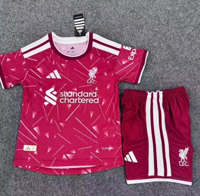 LWP Kit infantil Version jugador — 26-27 Fake
