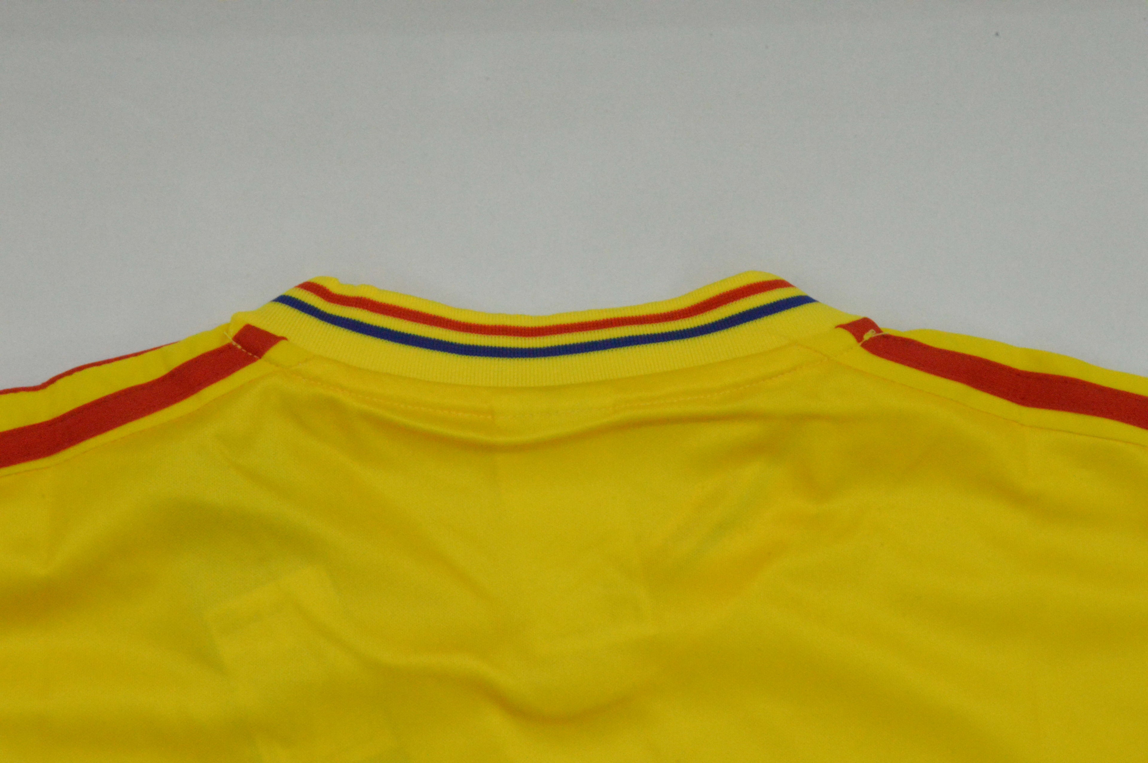 COLOMBIA 90 Manga larga — National Retro