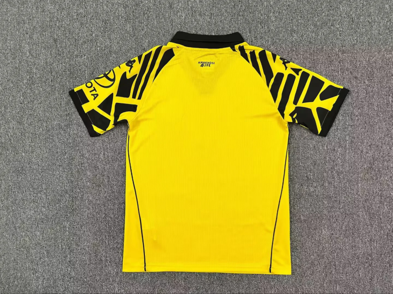 25-26 Kaizer Chiefs home soccer jersey