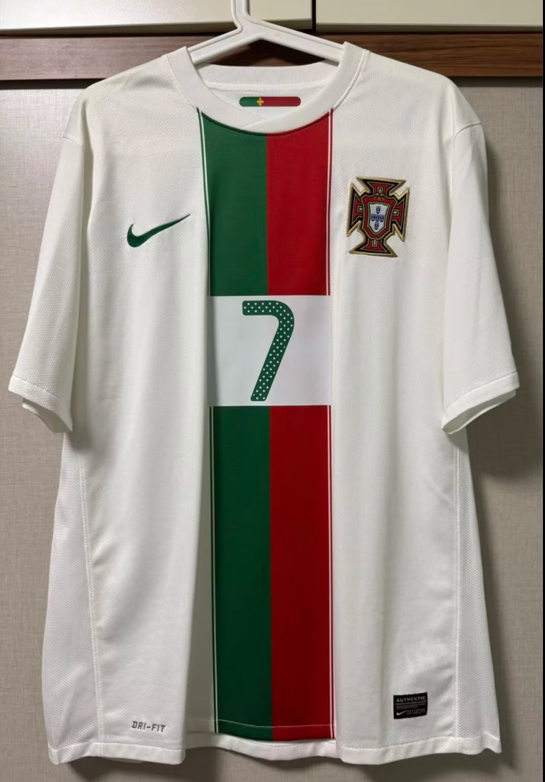 Retro Portugal 2010 Away S-XXL
