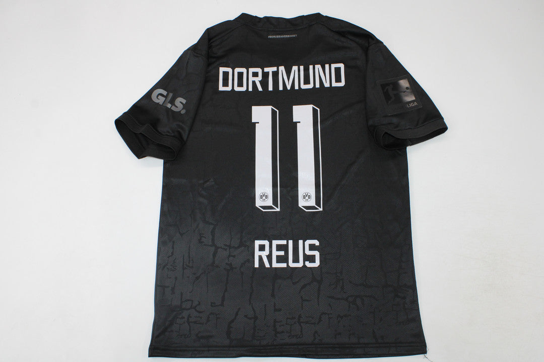 DORTMUND 22-23 ALL-BLACK SPECIAL KIT — Club Retro