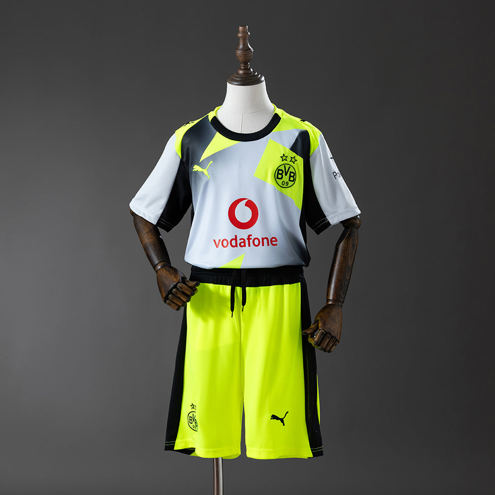 Borussia Dortmund 25/26 Away Kids Kit Jersey SIZE 16-28