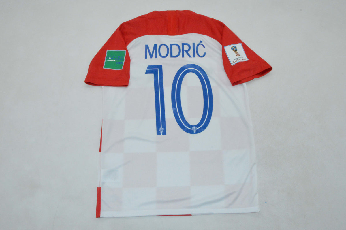 CROATIA 18 — National Retro