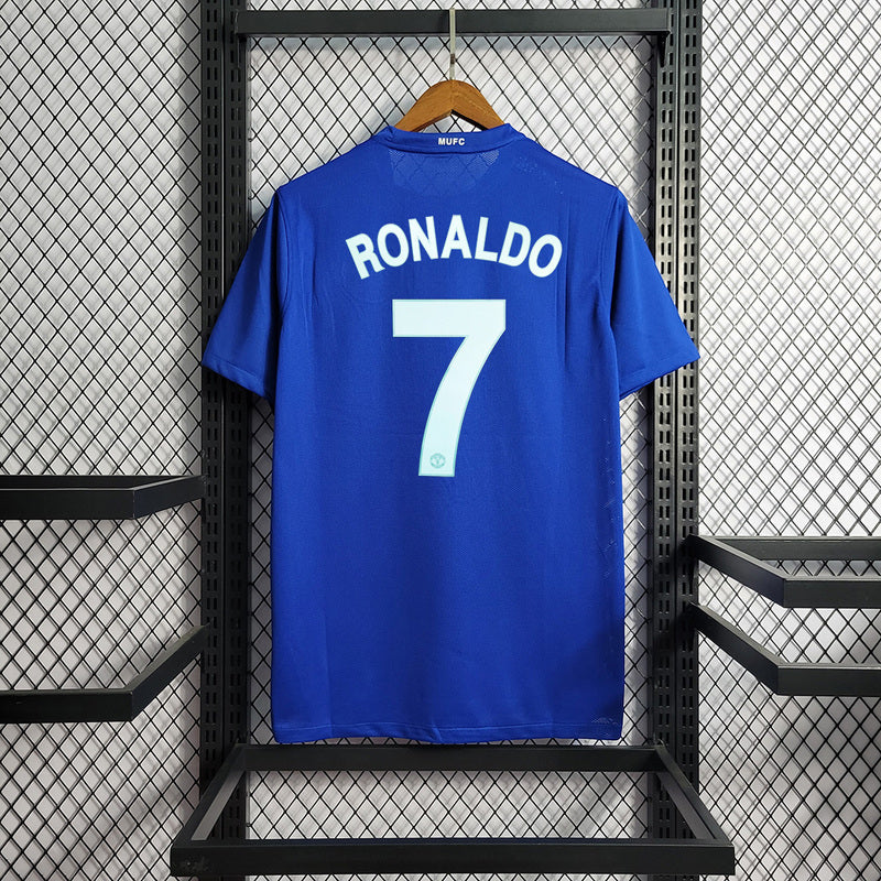 08-09 Manchester United away