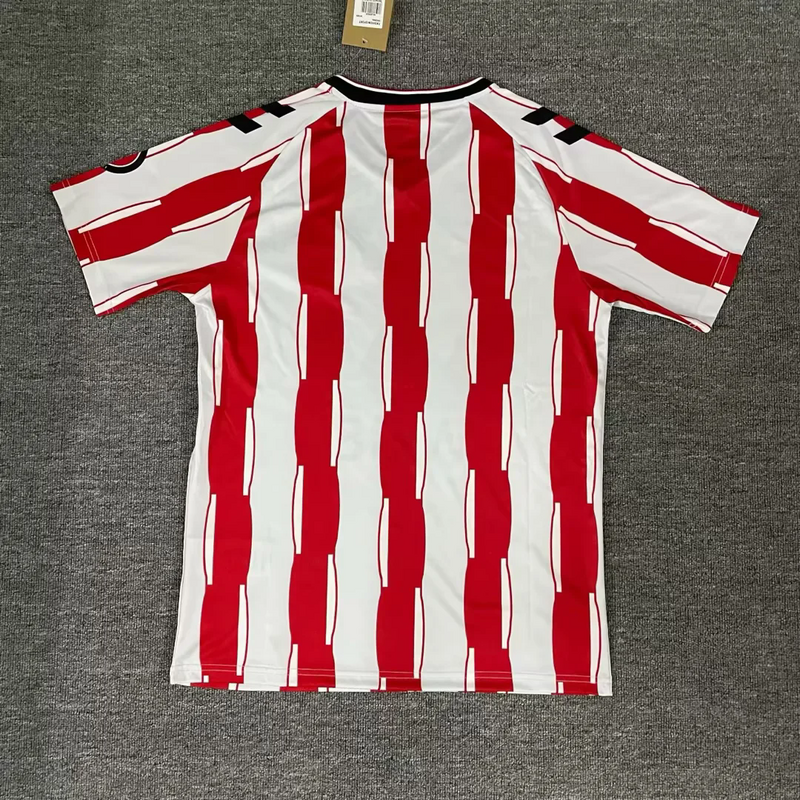 25-26 Sunderland home jersey