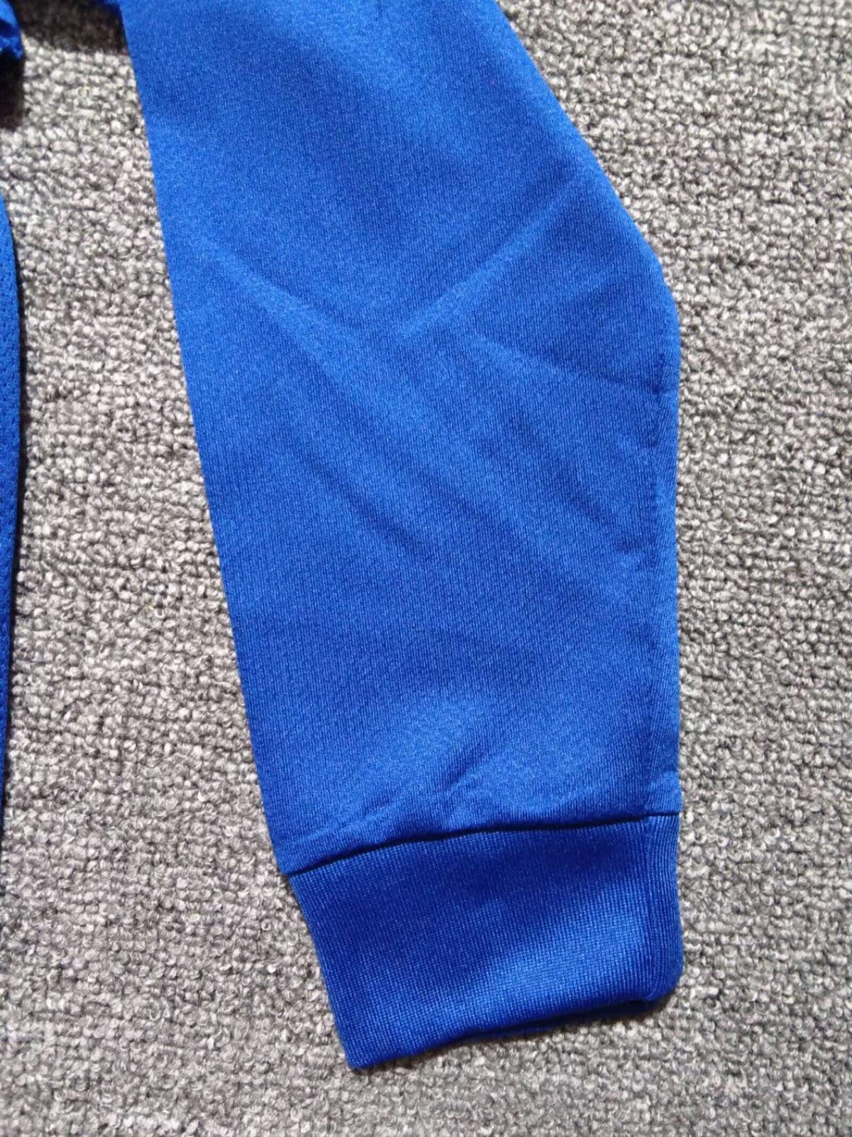 MAN U 08-09 Manga larga Kit infantil — Club Retro