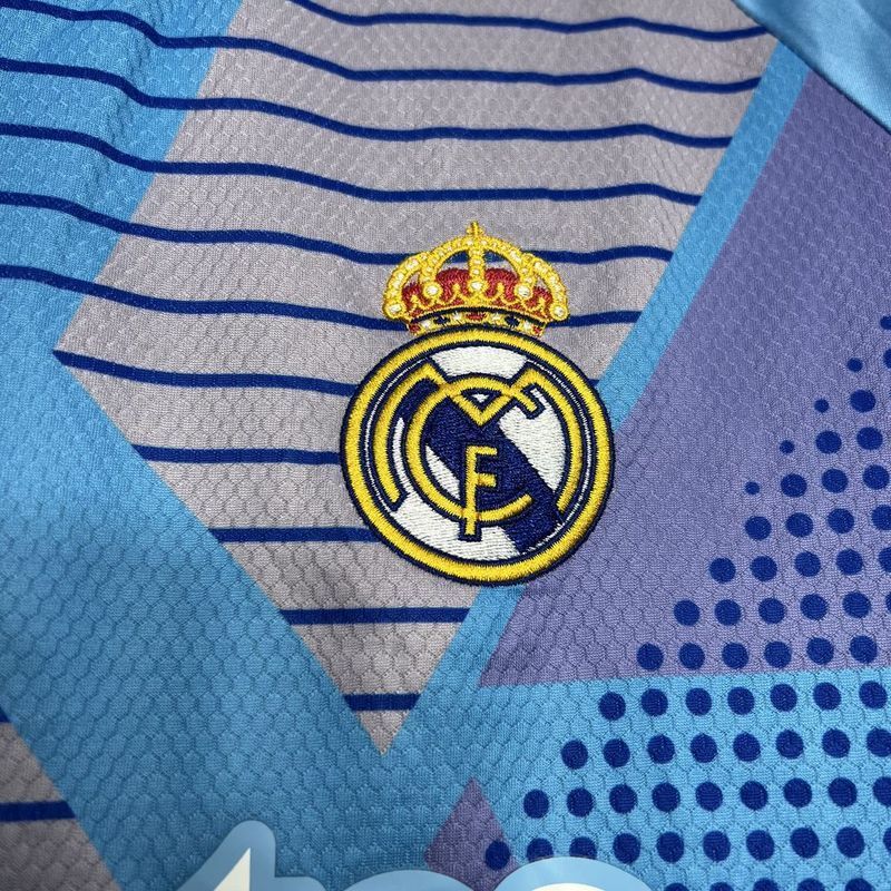 24-25 Real Madrid blue goalkeeper jersey