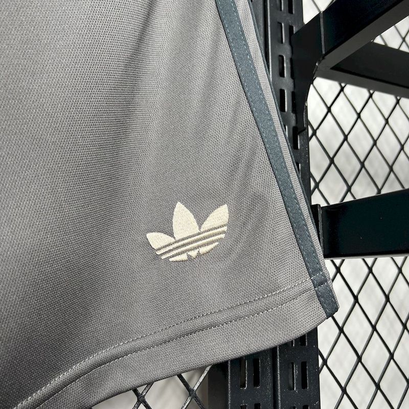24-25 Real Madrid Third away shorts