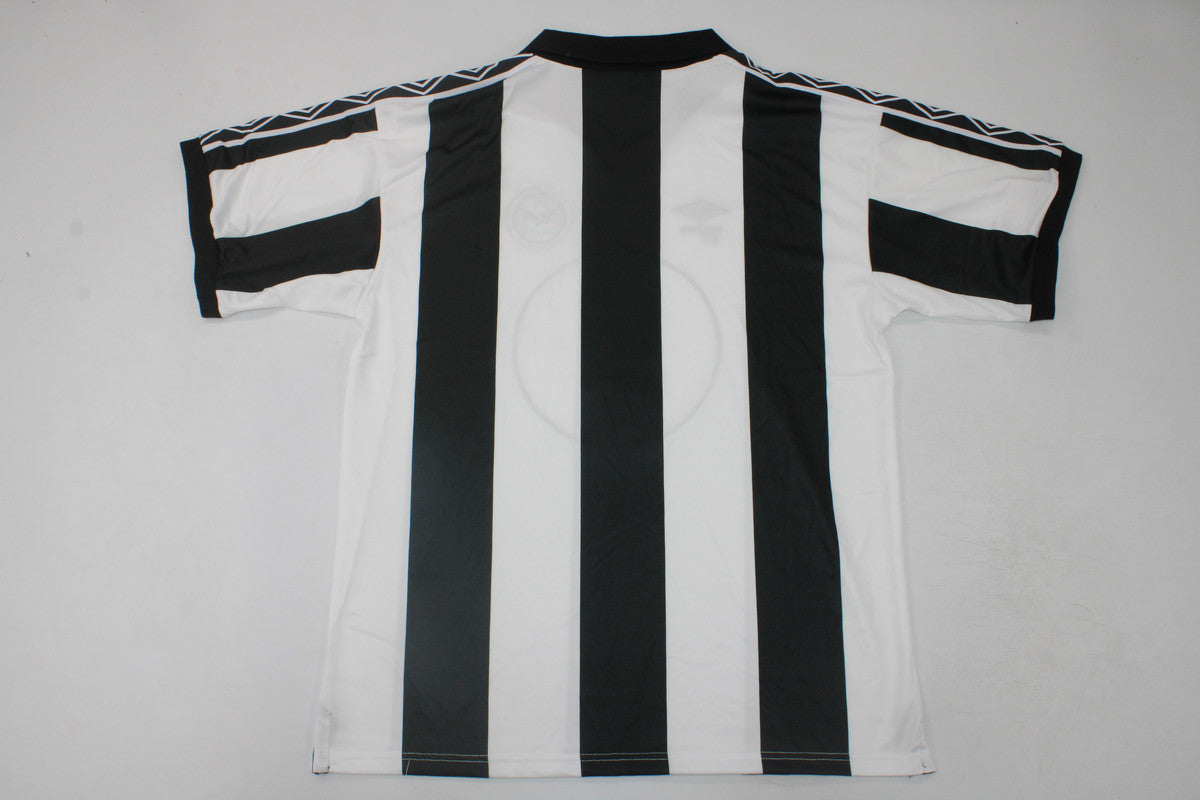 NEWCASTLE 80-82 — Club Retro