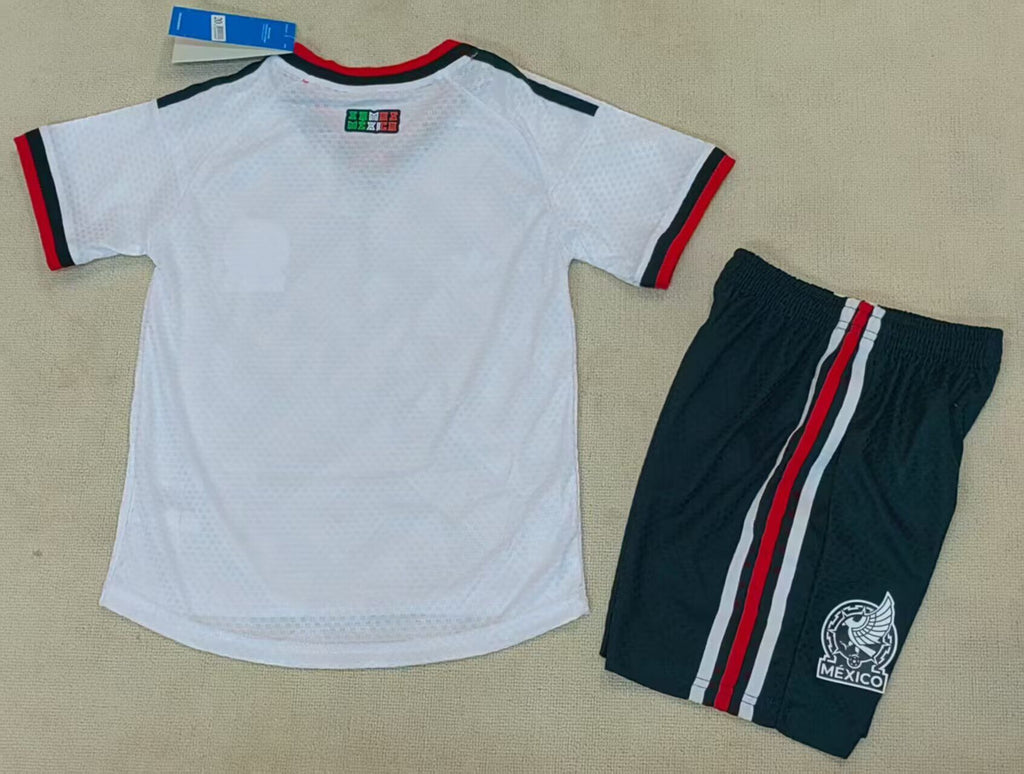 MEXICO 26 Kit infantil Version autentica/jugador — World Cup 2026