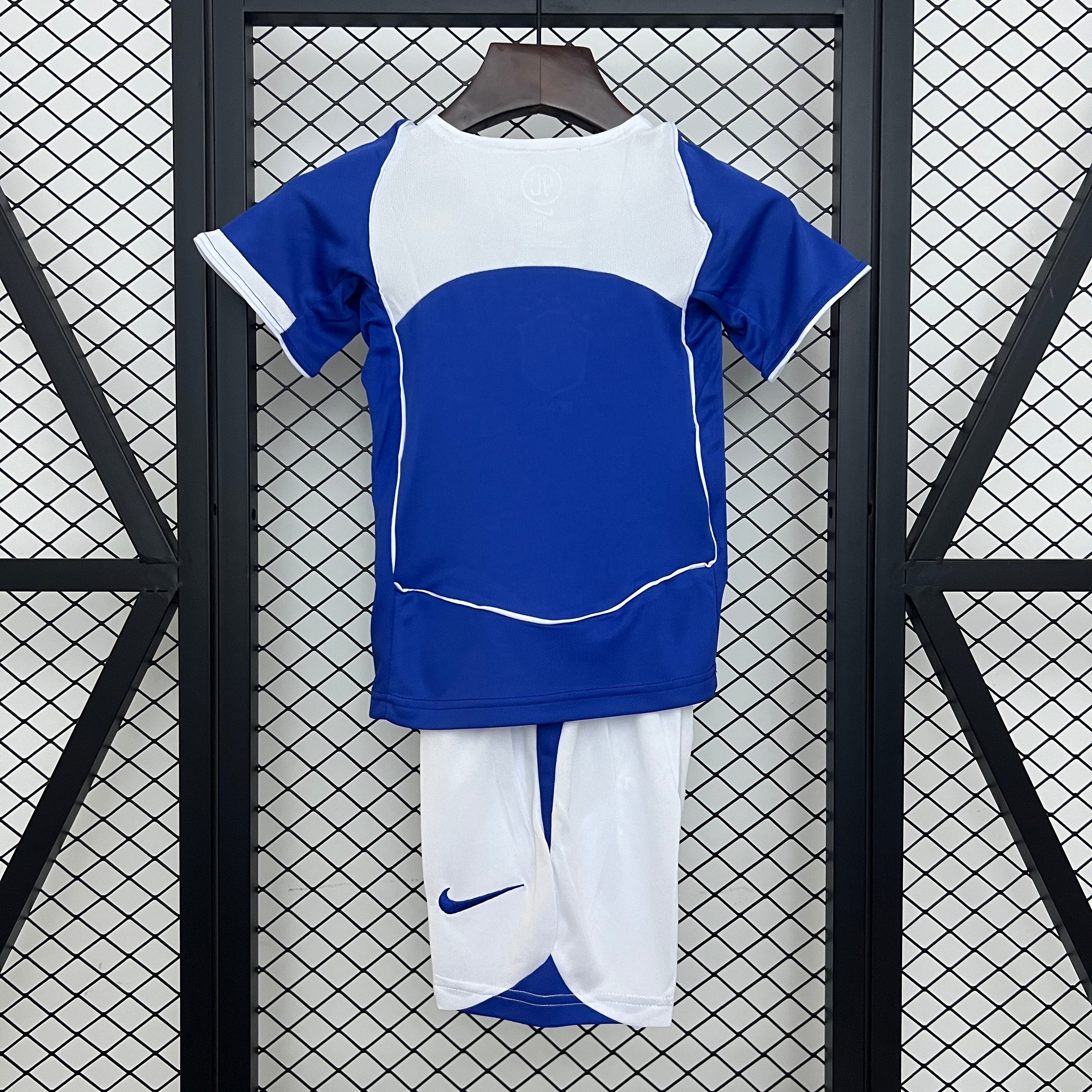 kids Brazil 2004 away size: 16-28