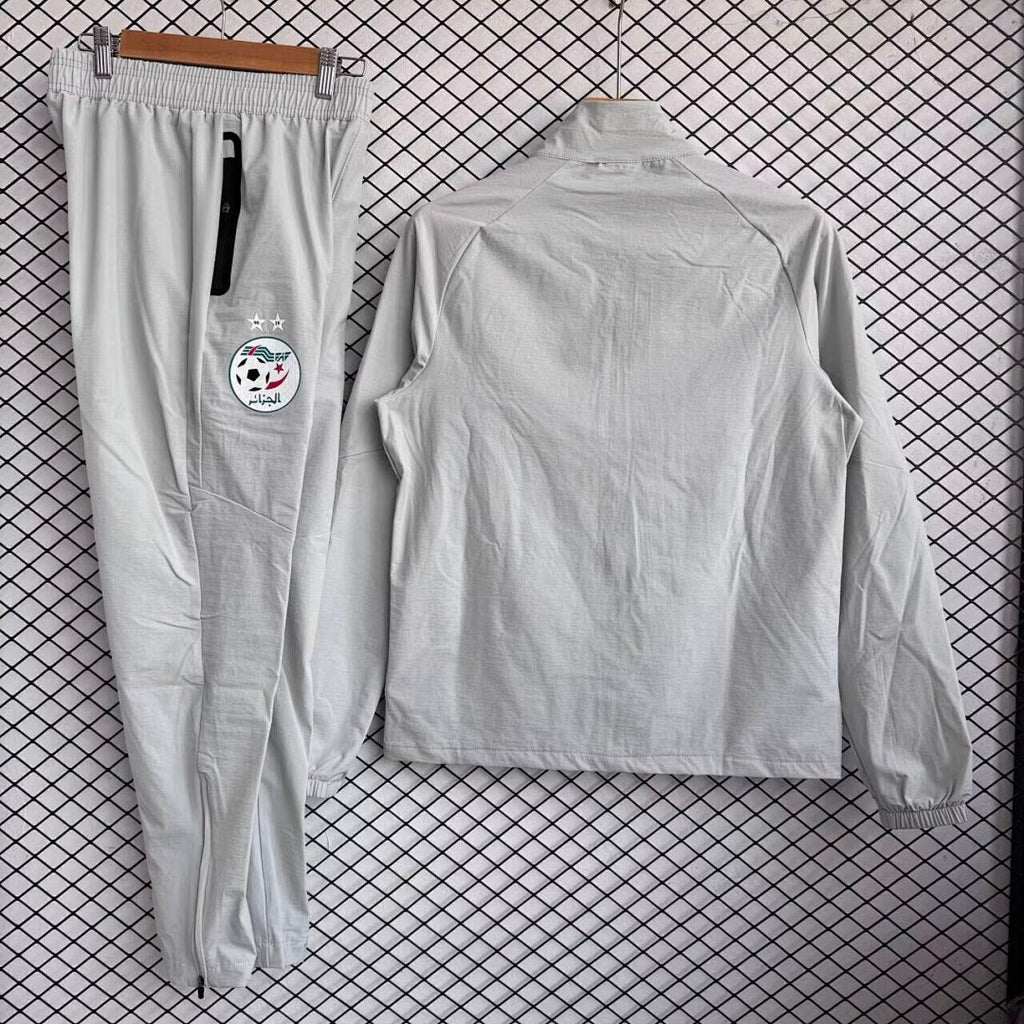 26-27 Cordiva Windbreaker S-2XL