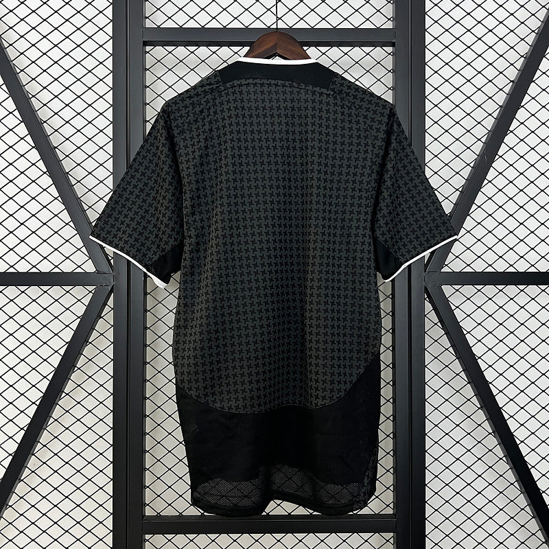 03-05 Manchester United away retro jersey