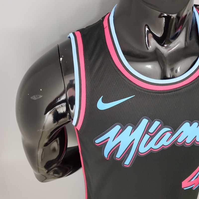 OLADIPO#4 Miami Heat V-neck black