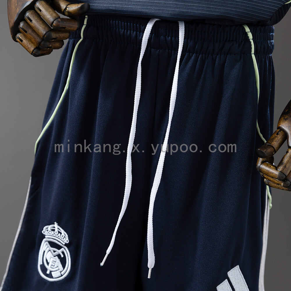 Real Madrid 2/526 Away kids kit Jersey SIZE 16-28